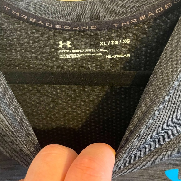Men’s Under Armour Threadborne Heat Gear Shirt - Picture 2 of 3